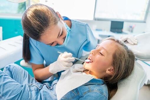 paediatric dentist jobs